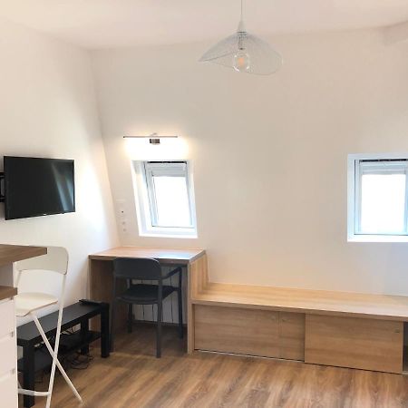 Elegance Haussmanienne, Studio Moderne Et Cosy Paris Luaran gambar